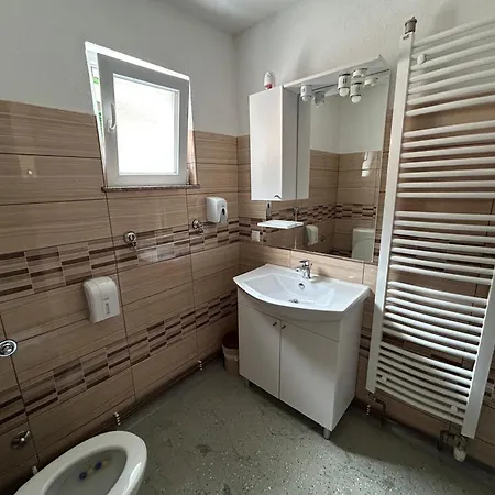 Apartment Waterfall / Vodopad