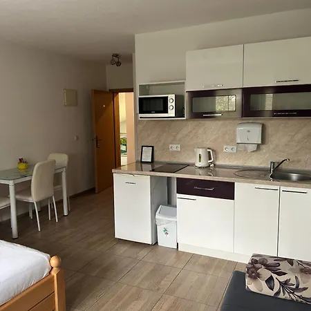 Apartamento Waterfall / Vodopad *